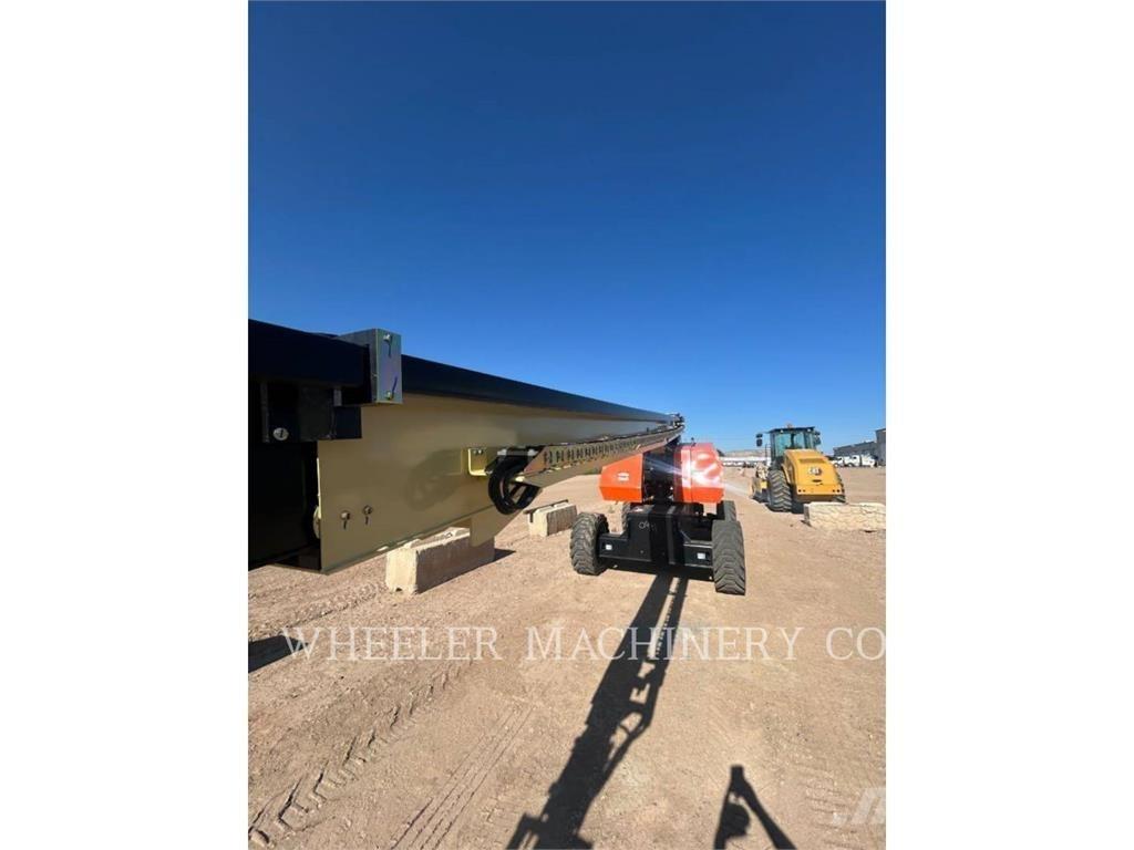 JLG 860SJ Kuukulkijat