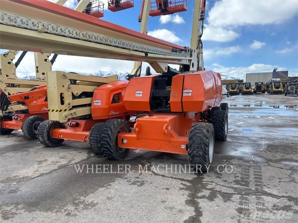 JLG 860SJ SP Kuukulkijat