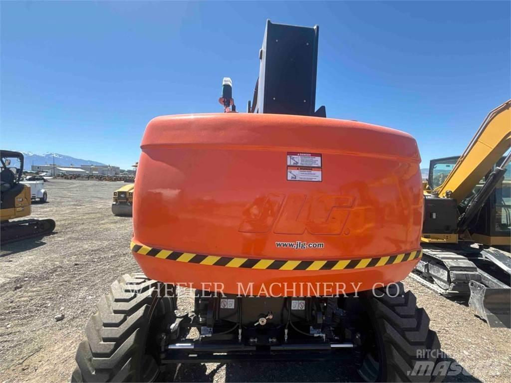 JLG 860SJ SP Kuukulkijat