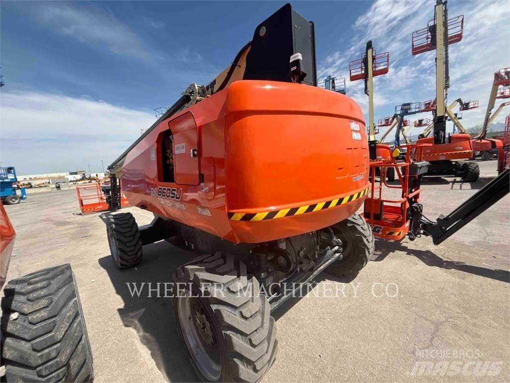 JLG 860SJ SP Kuukulkijat
