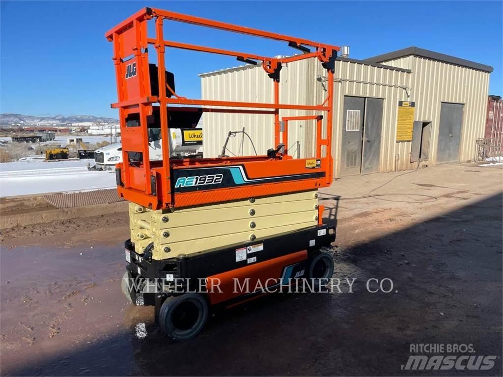 JLG AE1932 Saksilavat