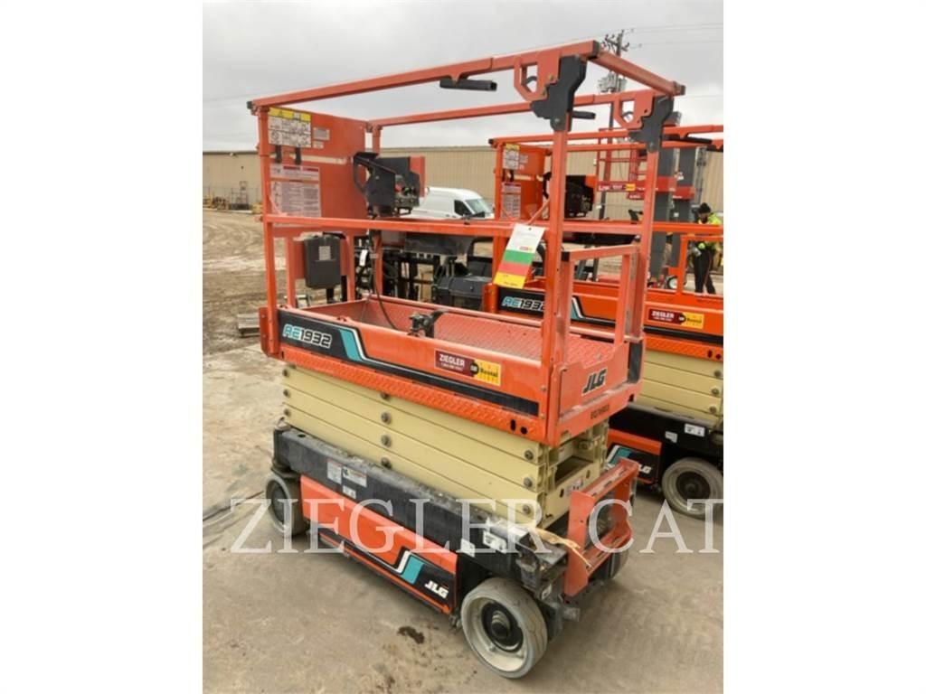 JLG AE1932 Saksilavat