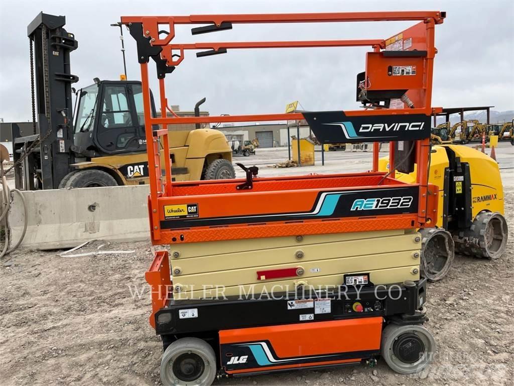 JLG AE1932 Saksilavat