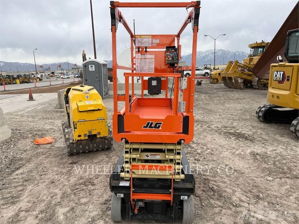 JLG AE1932 Saksilavat