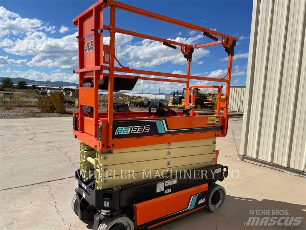 JLG AE1932 Saksilavat