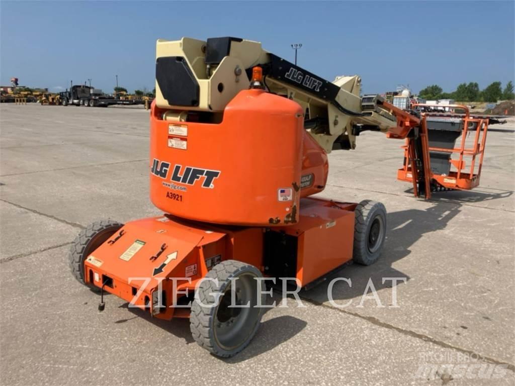 JLG E400AJPN Kuukulkijat