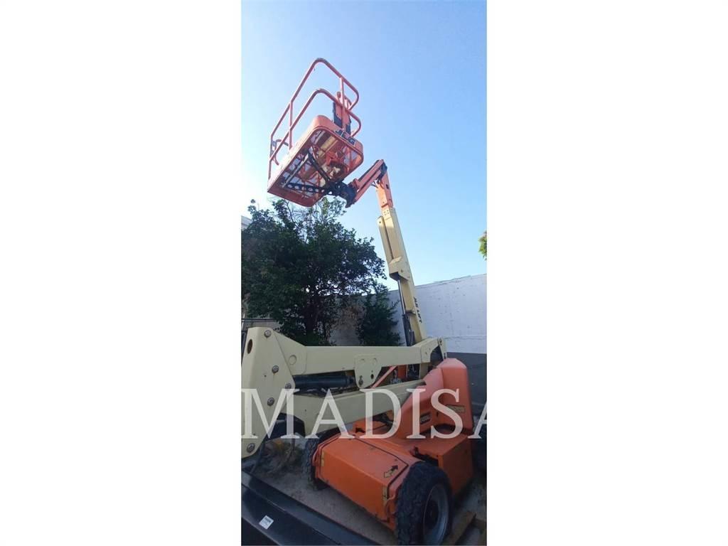 JLG E450AJ Kuukulkijat