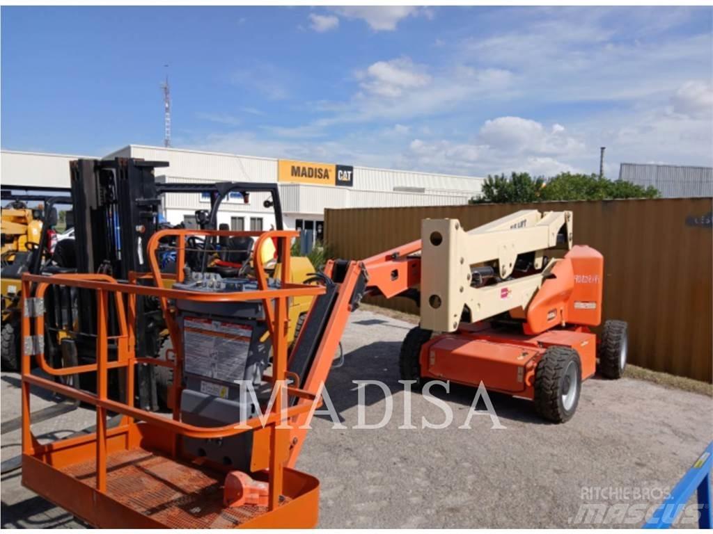 JLG E450AJ Kuukulkijat
