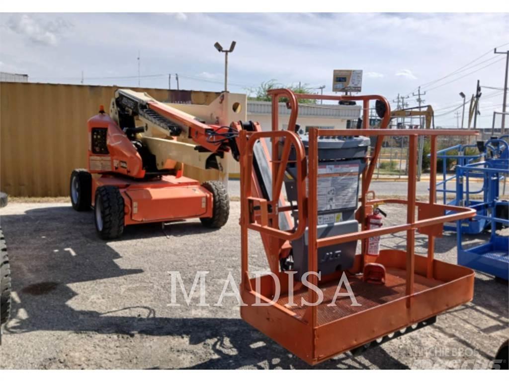 JLG E450AJ Kuukulkijat