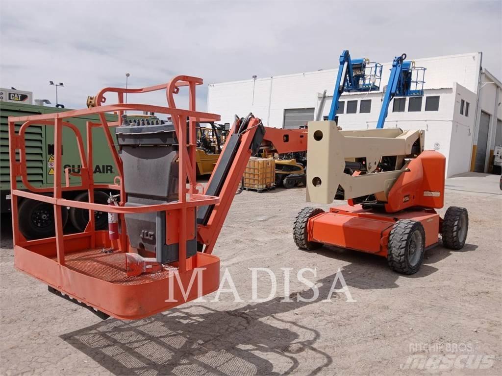 JLG E450AJ Kuukulkijat