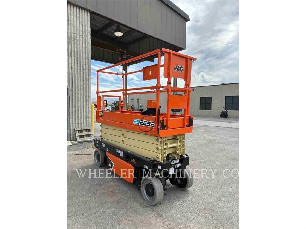 JLG ES2632 Saksilavat