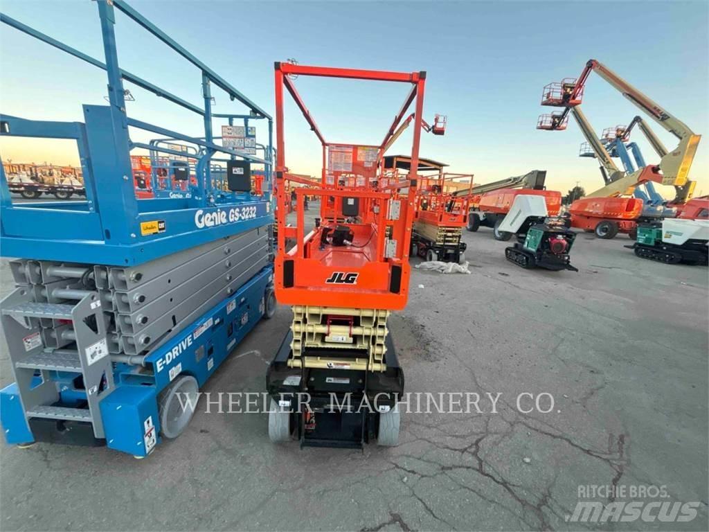 JLG ES2632 Saksilavat
