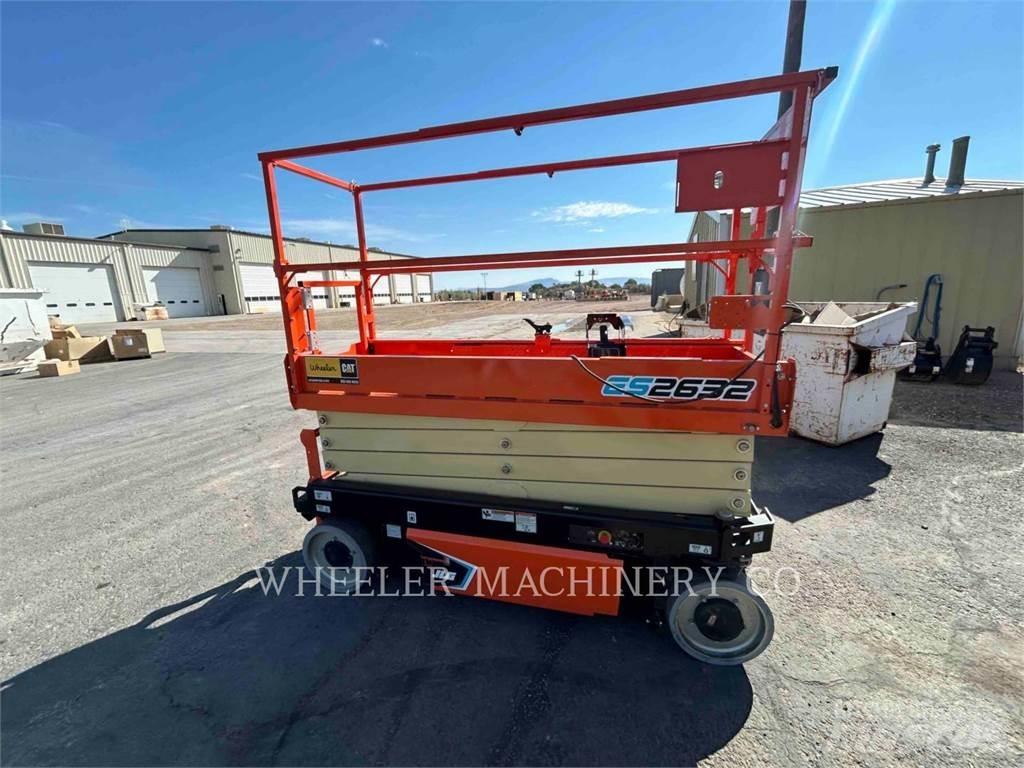 JLG ES2632 Saksilavat