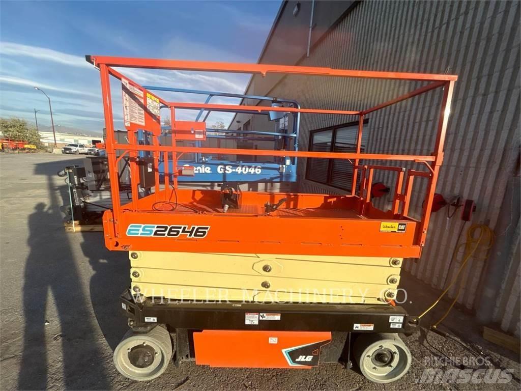 JLG ES2646 Saksilavat