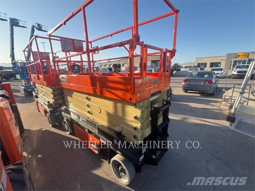 JLG ES4046 Saksilavat