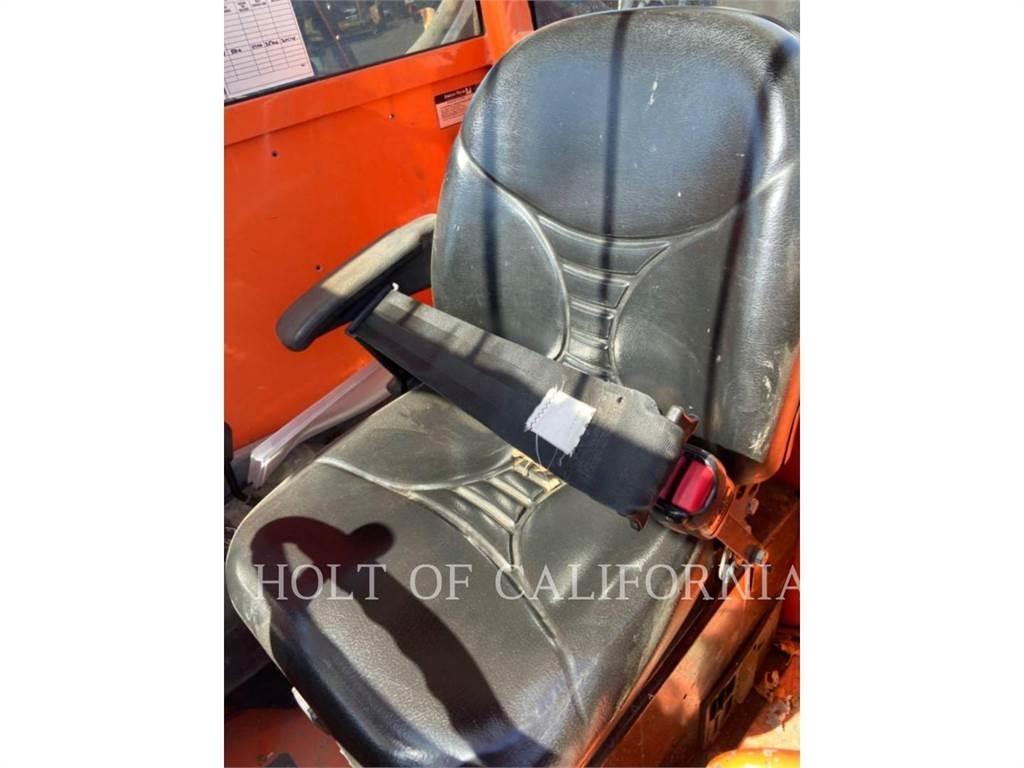 JLG G6-42A Kurottajat