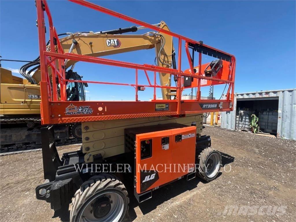 JLG RT3369 Saksilavat