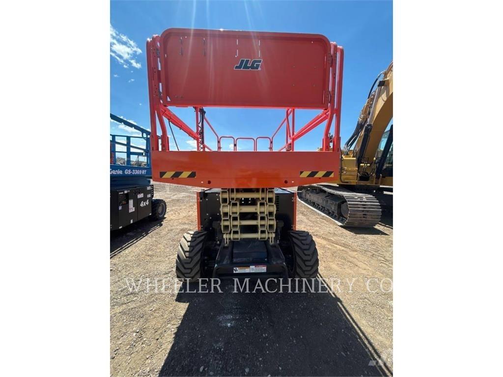 JLG RT3369 Saksilavat