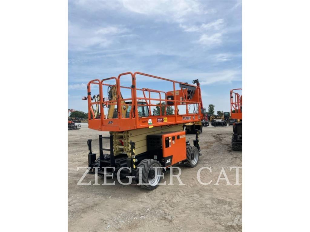 JLG RT3369 Saksilavat