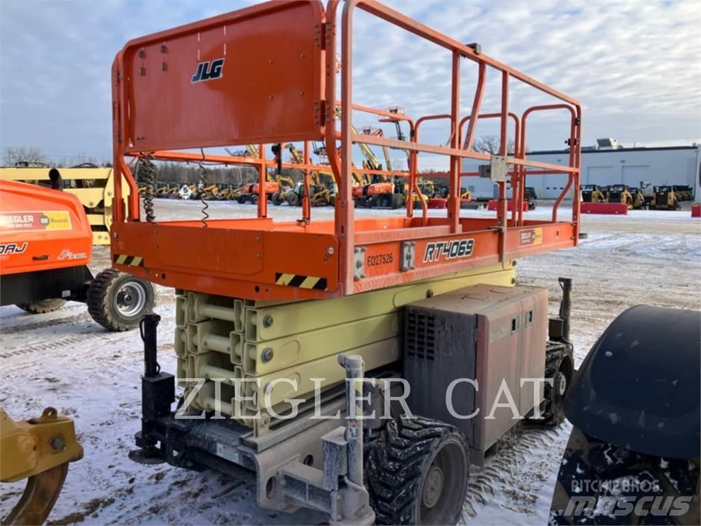 JLG RT4069 Saksilavat