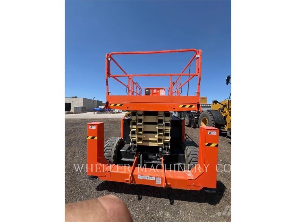 JLG RT4394 Saksilavat
