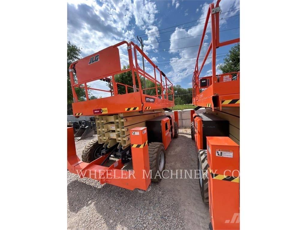 JLG RT4394 Saksilavat