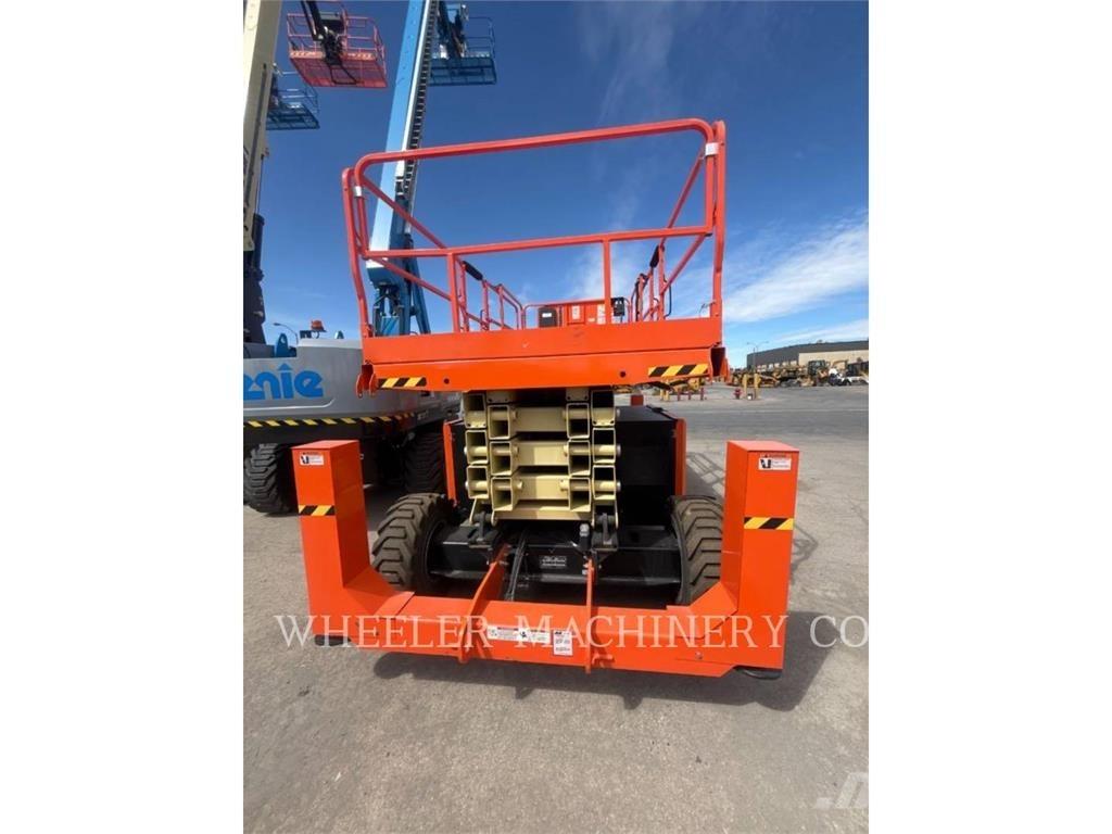 JLG RT4394 Saksilavat