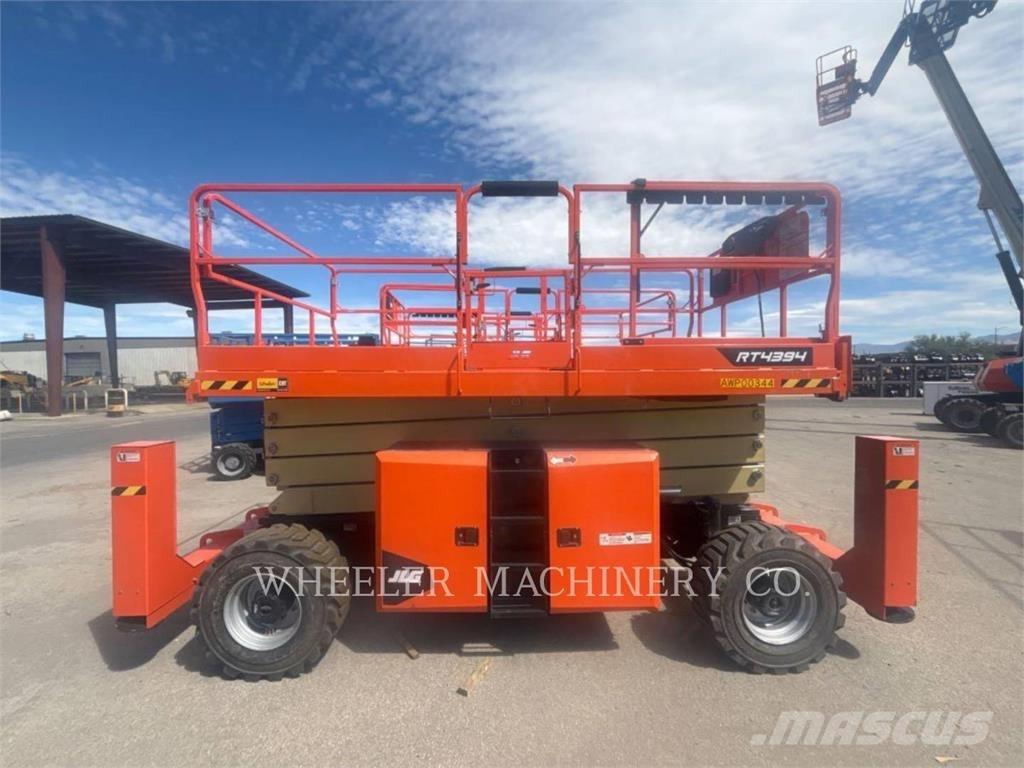 JLG RT4394 Saksilavat