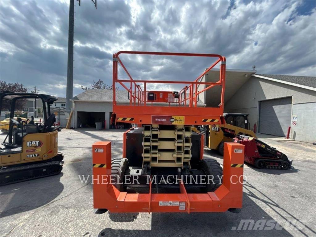 JLG RT4394 Saksilavat
