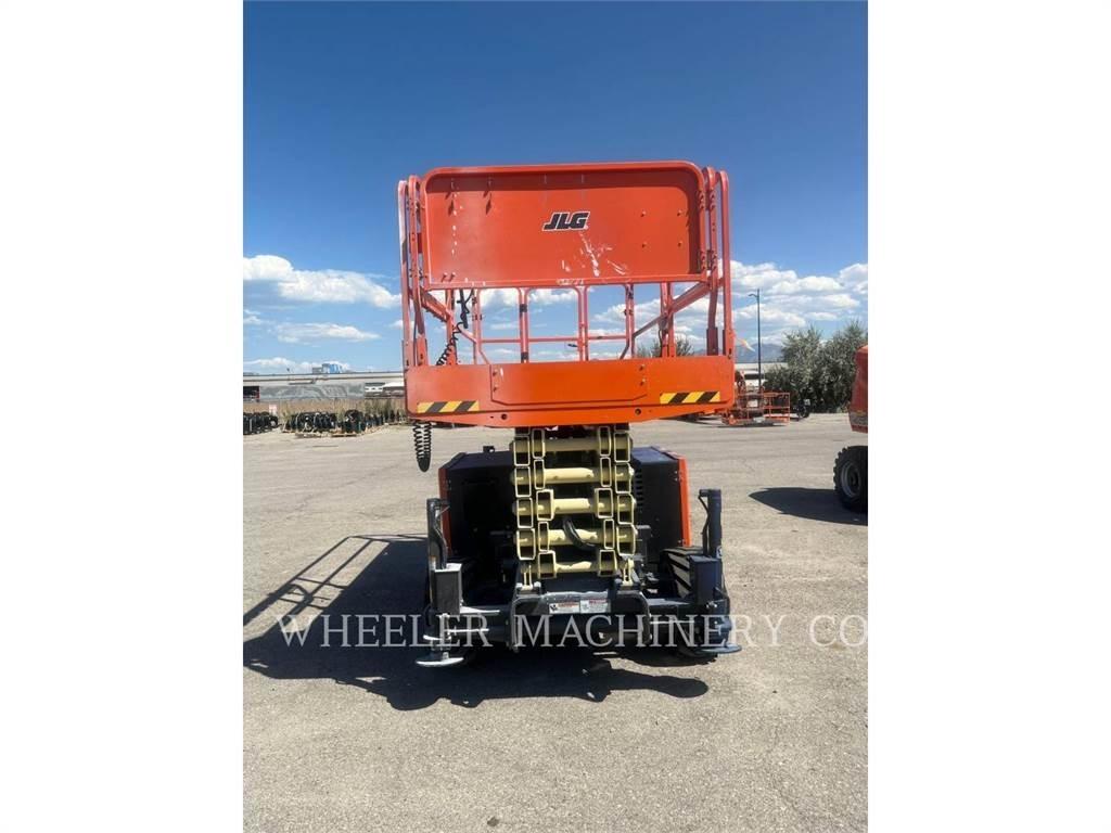 JLG RT4769 Saksilavat