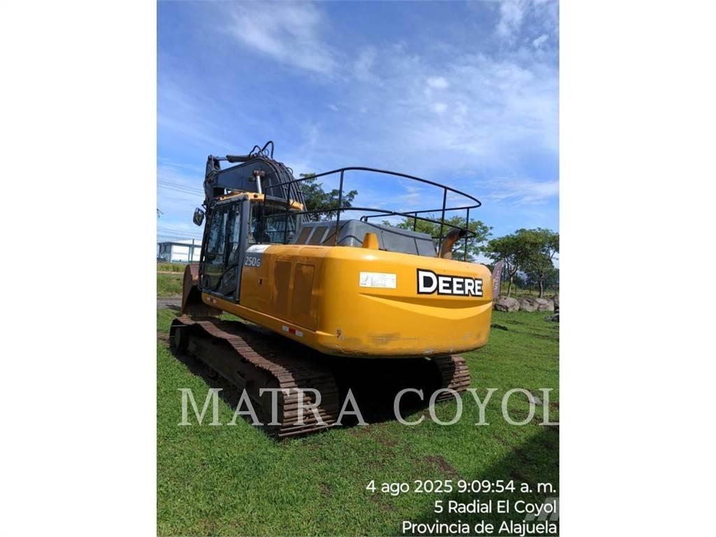 John Deere 250G Telakaivukoneet