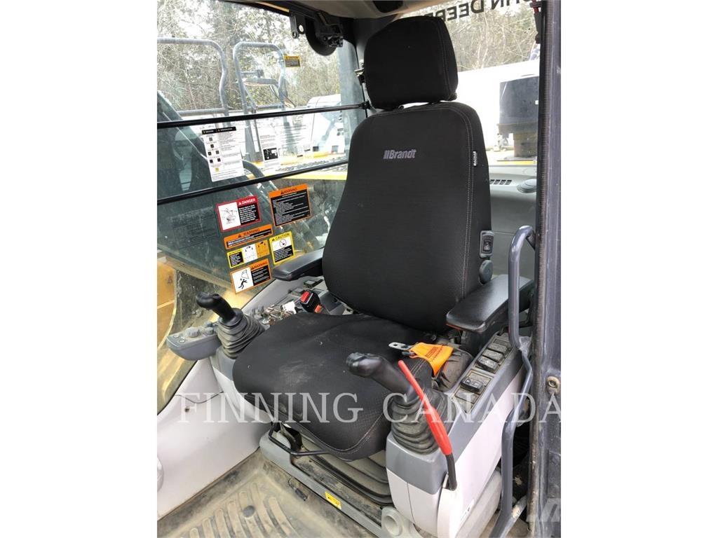 John Deere 300P Telakaivukoneet