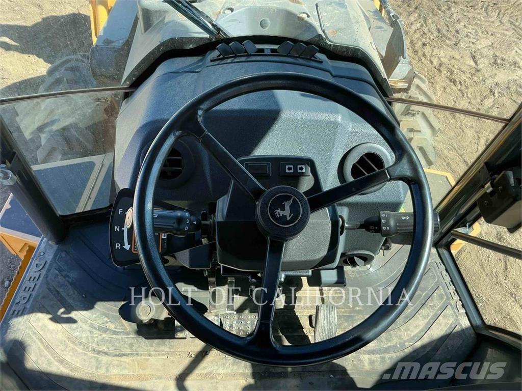 John Deere 310SL HL Kaivurikuormaajat