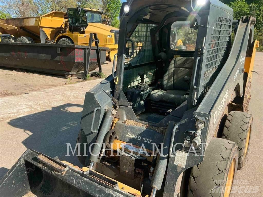 John Deere 318G Liukuohjatut kuormaajat