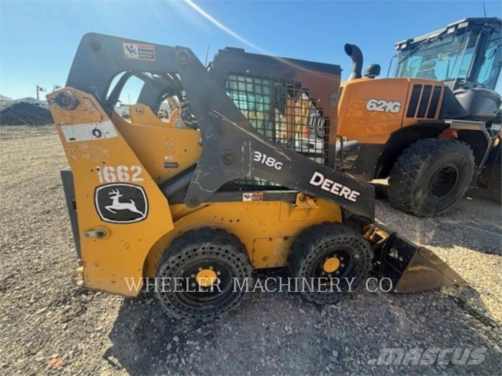 John Deere 318G SSL Liukuohjatut kuormaajat