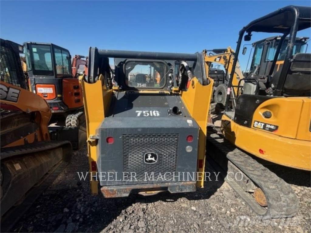 John Deere 318G SSL Liukuohjatut kuormaajat