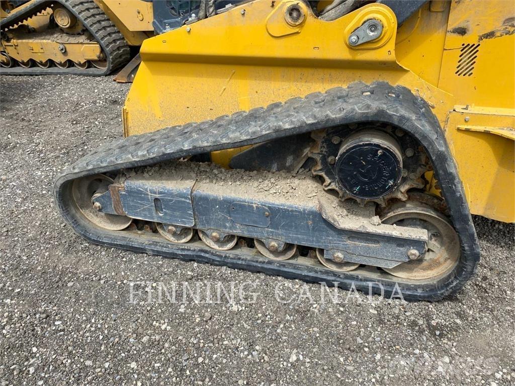John Deere 325G Telakuormaajat