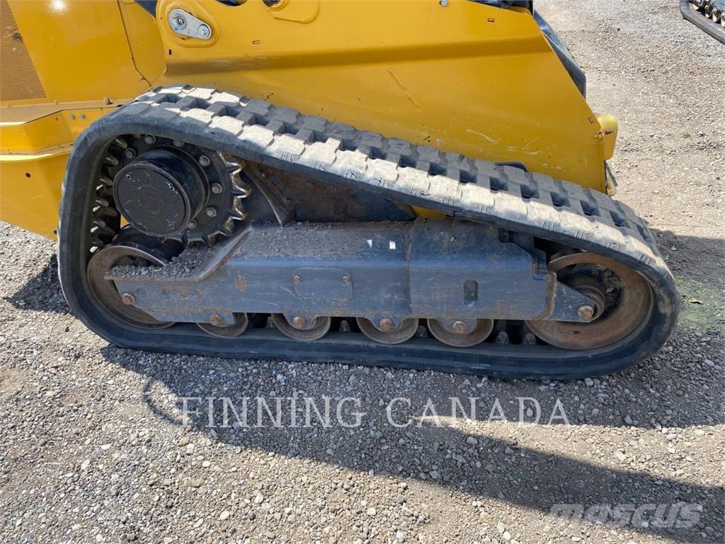 John Deere 325G Telakuormaajat