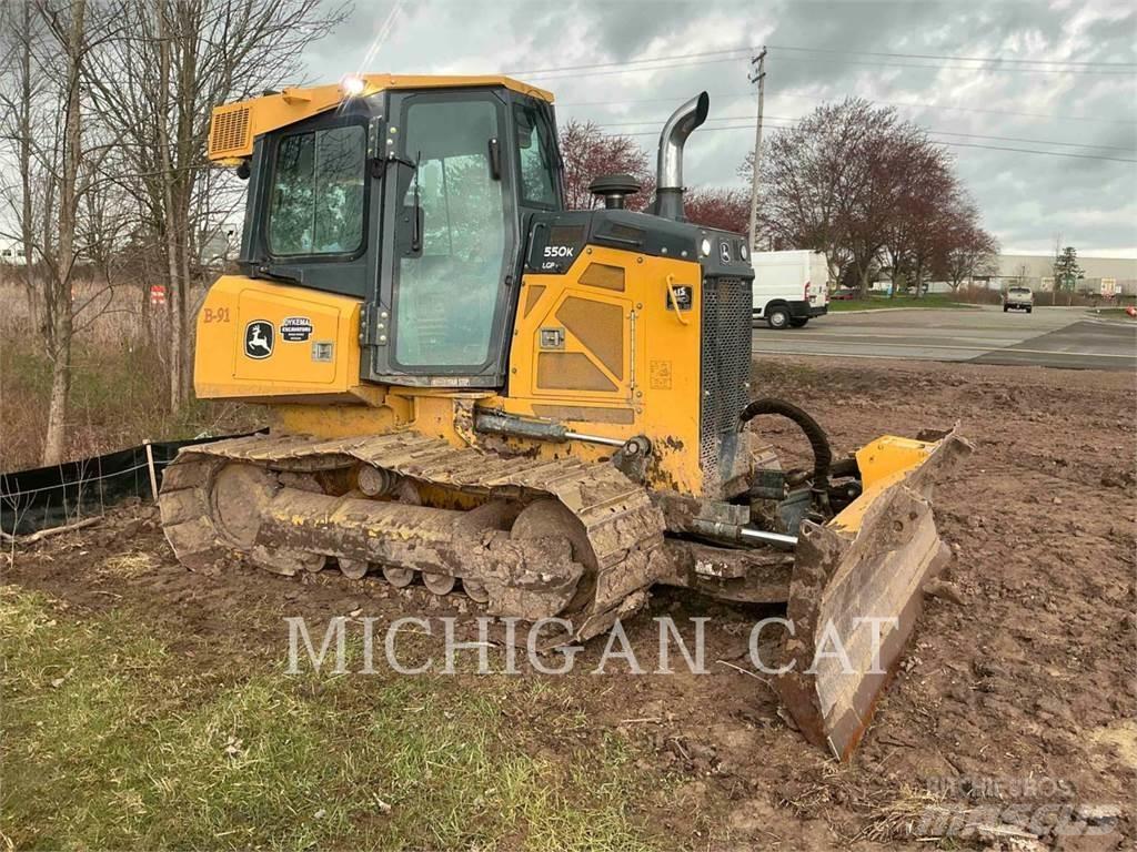John Deere 550K LGP Telaketjupuskutraktorit