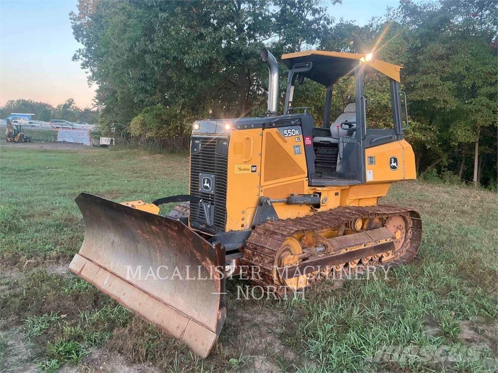 John Deere 550K XLT Telaketjupuskutraktorit