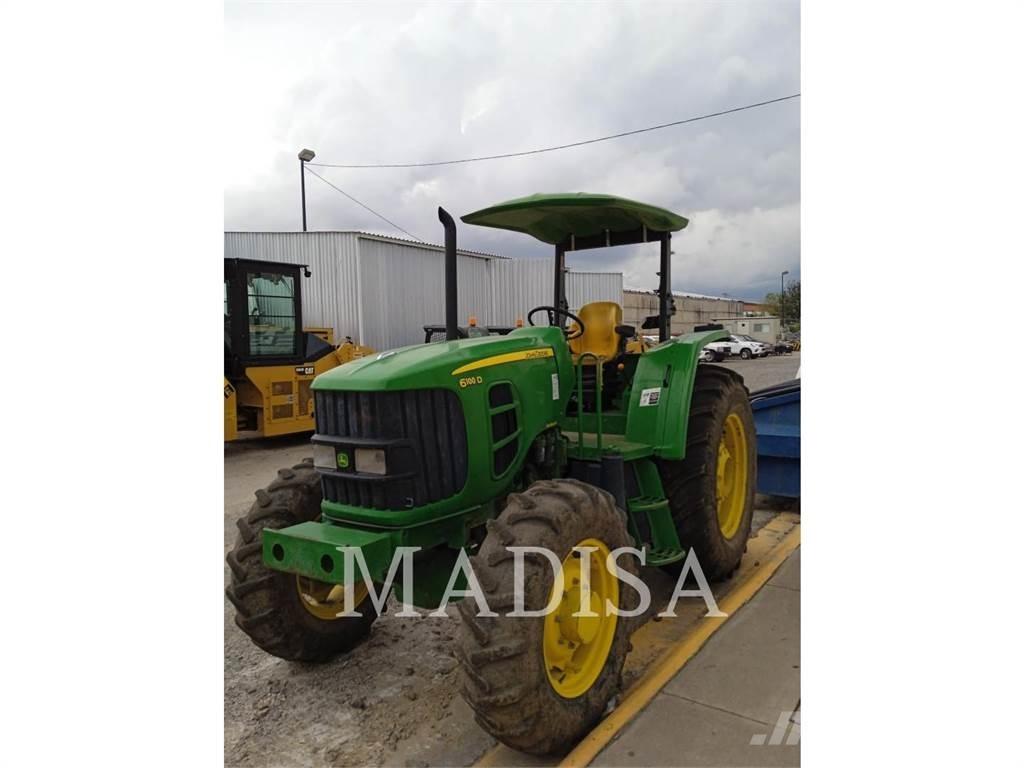 John Deere 6110D Traktorit
