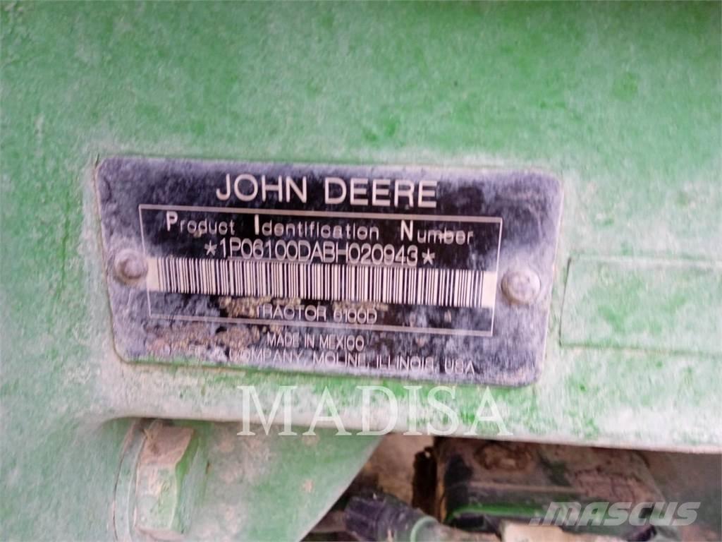 John Deere 6110D Traktorit