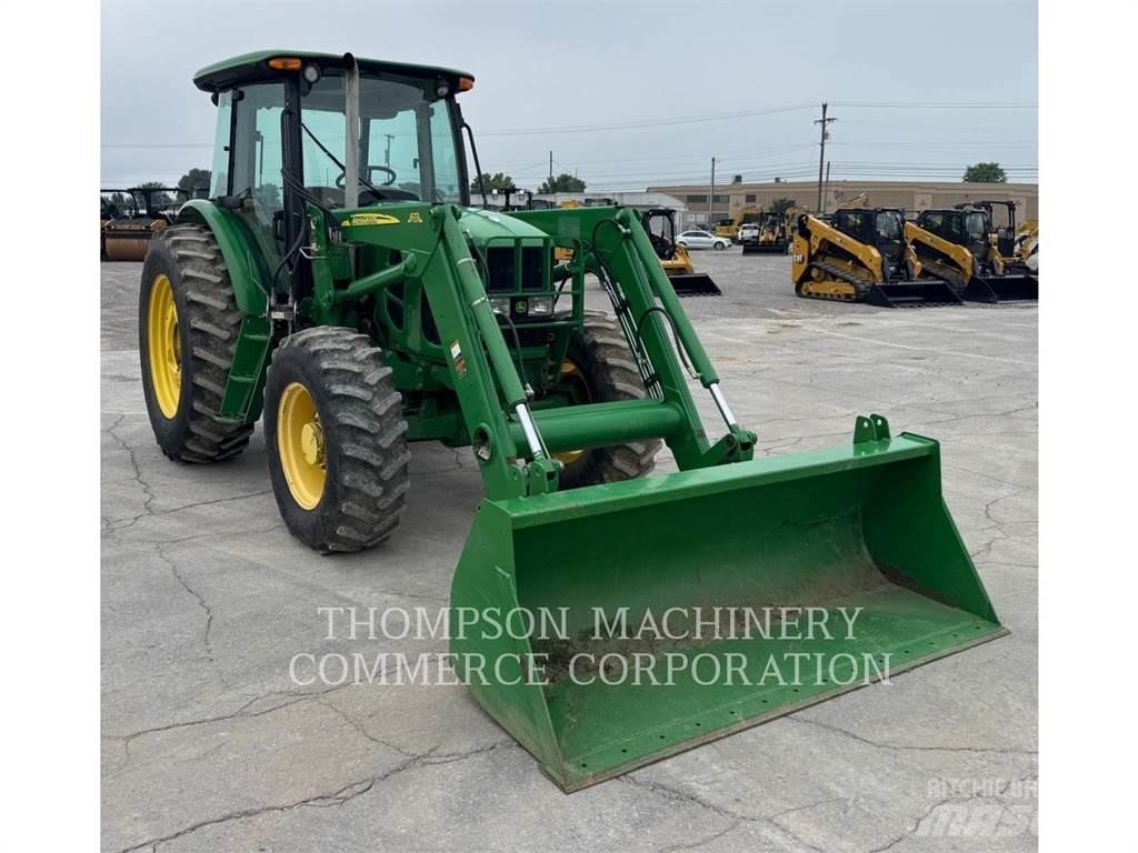 John Deere 6115D Traktorit