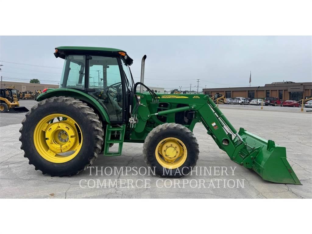 John Deere 6115D Traktorit
