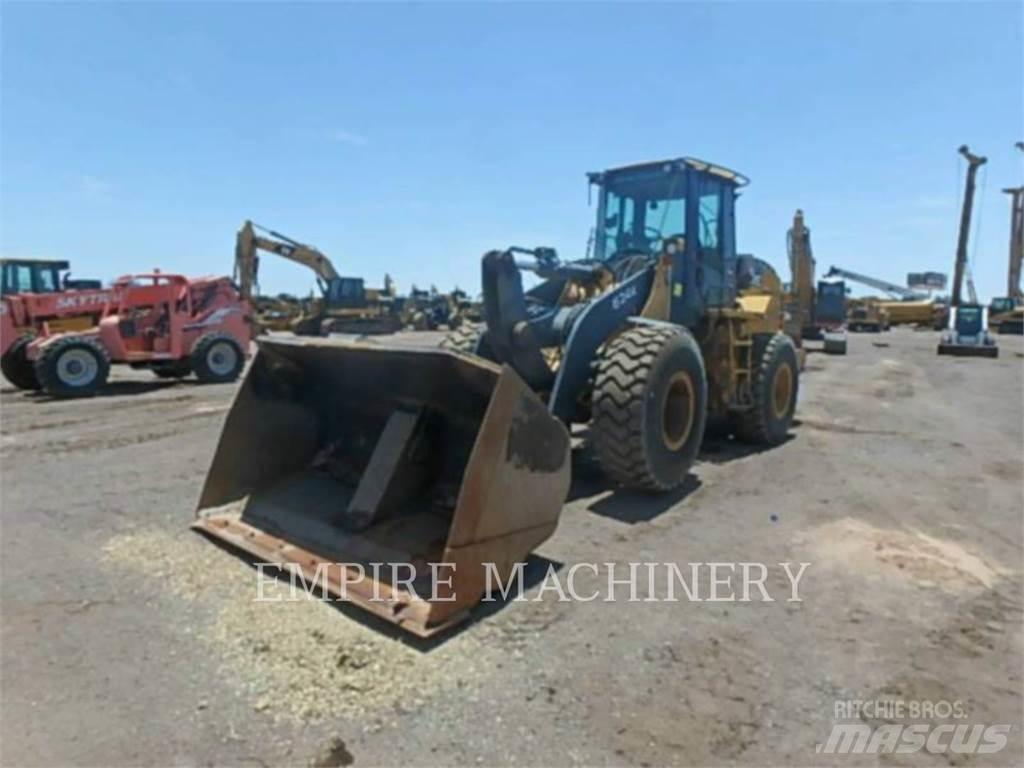 John Deere 624K Pyöräkuormaajat