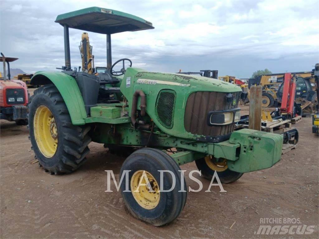 John Deere 6415 Traktorit