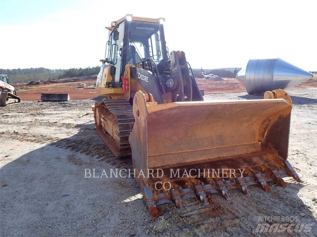 John Deere 655K Telakuormaajat