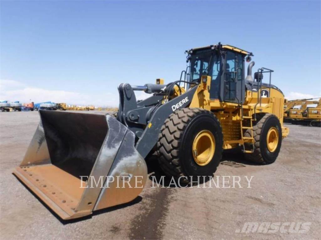 John Deere 744L Pyöräkuormaajat