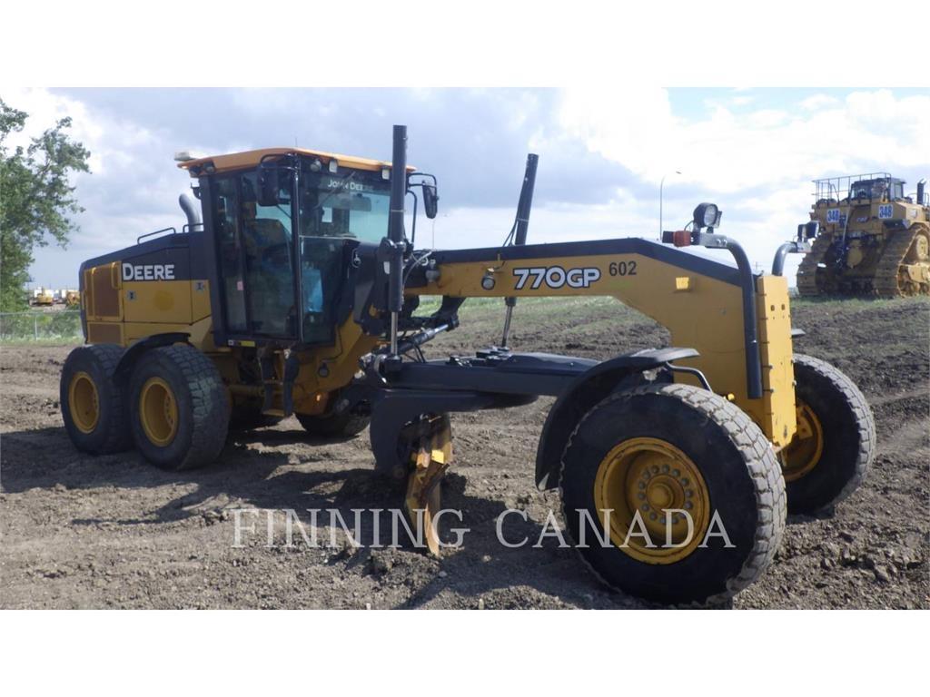 John Deere 770GP Tiehöylät