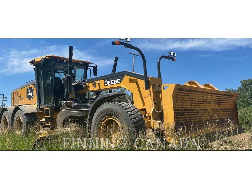John Deere 772G Tiehöylät